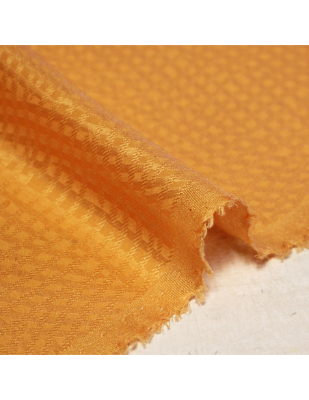 Satin 100% soie jacquard - Résille ondulée orange clair