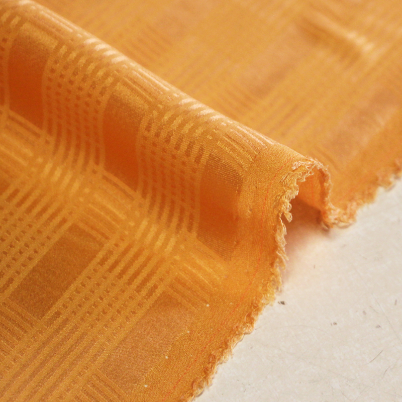 Satin 100% soie jacquard - Carreaux...