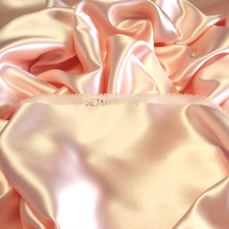 Satin 100% soie (25 mommes) - Rose clair