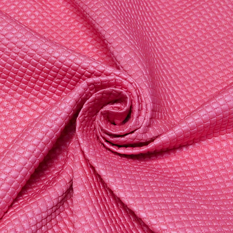 Tissu matelassé - Petits carreaux rose