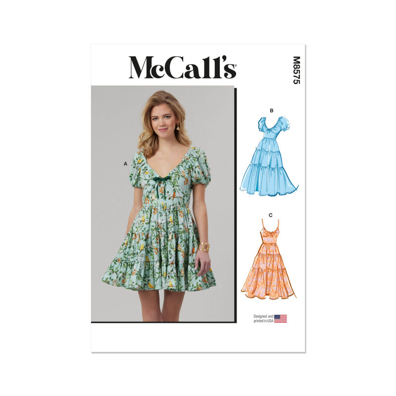 Patron McCall's 8575.Y5 (46-54) - Robe taille empire froncée et manches courtes