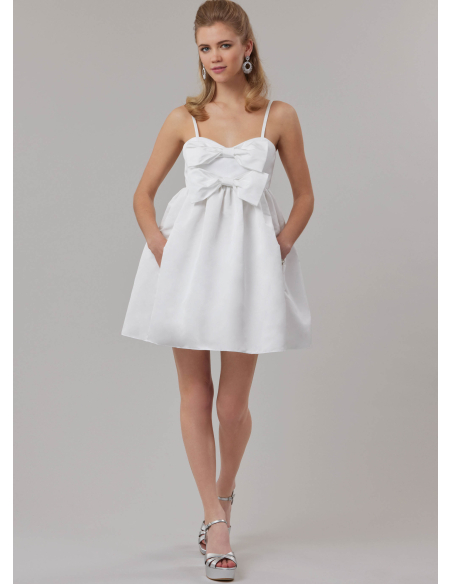 Patron McCall's 8581.W3 (58-66) - Robe taille empire sweetheart à bretelles