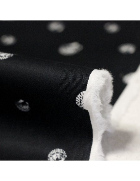Satin coton & élasthanne - Coquillages blancs fond noir