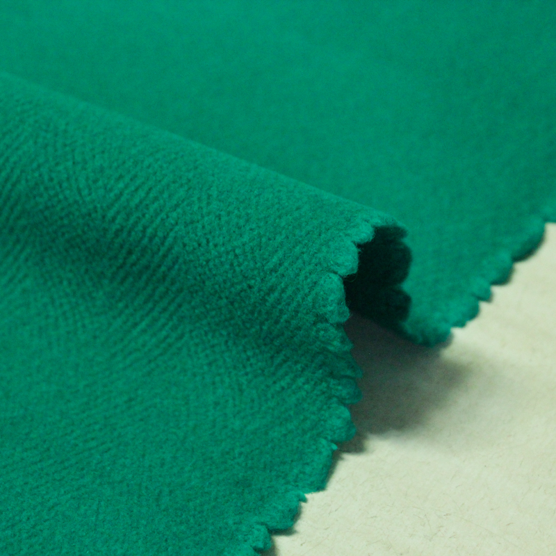 Drap de laine double épaisseur...