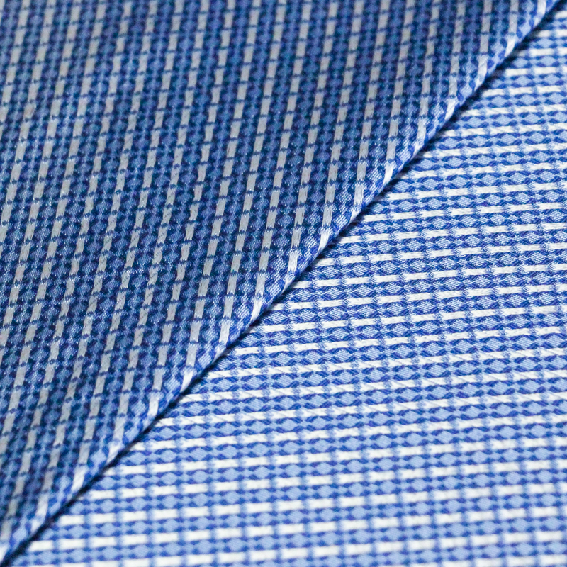 Jacquard 100% soie - Carreaux bleus