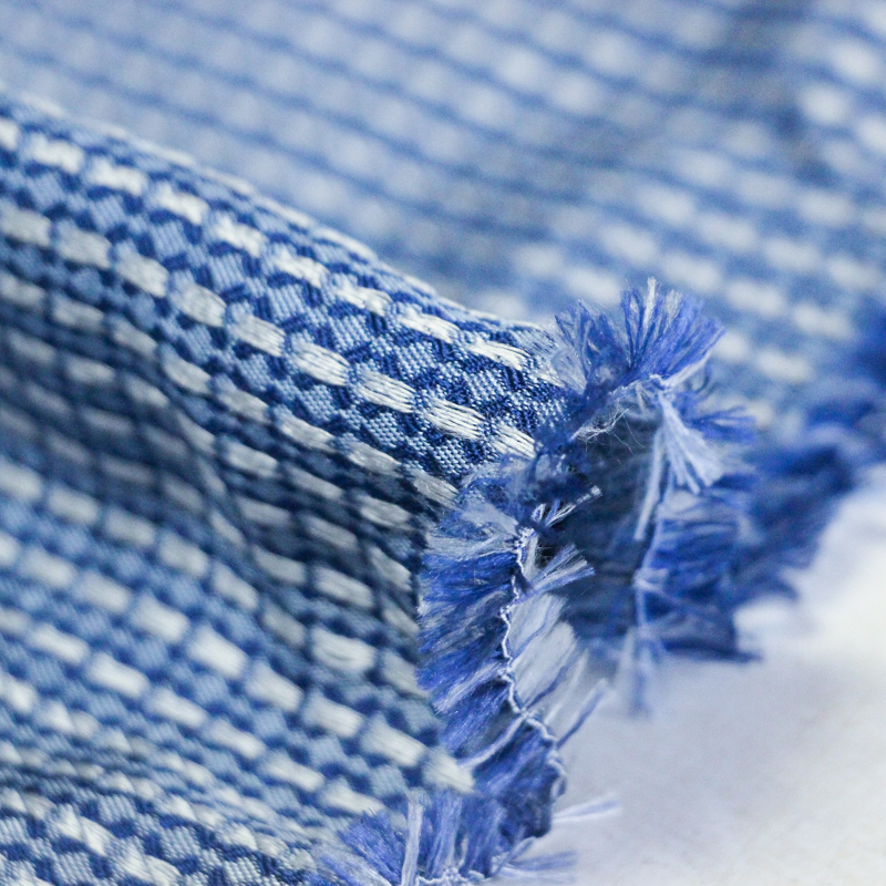 Jacquard 100% soie - Carreaux bleus