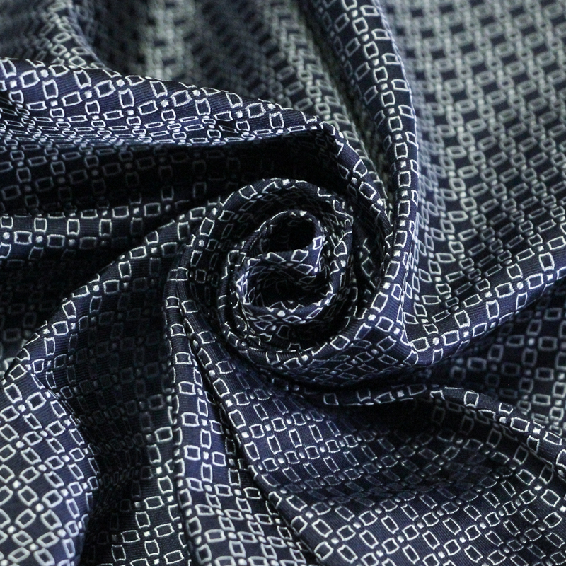 Jacquard 100% soie - Chaîne...