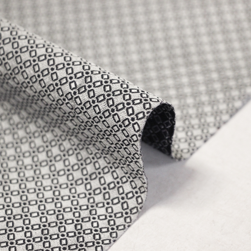 Jacquard 100% soie - Chaîne...