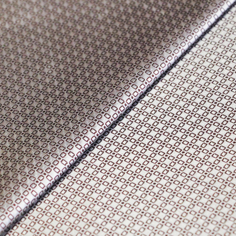 Jacquard 100% soie - Chaîne...