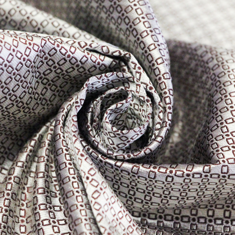 Jacquard 100% soie - Chaîne...