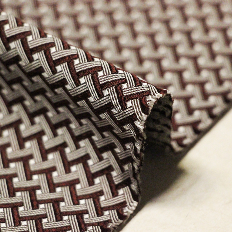 Jacquard 100% soie - Entrelacs blanc...