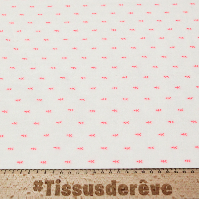 Toile de coton brodée - Bonhomme rose