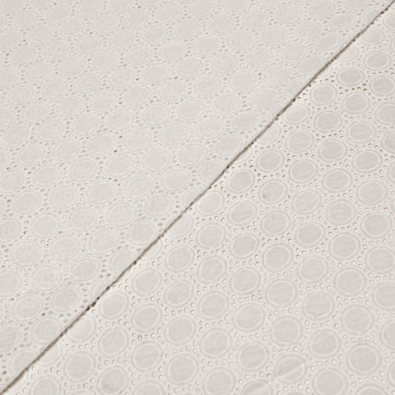 Broderie anglaise 100% coton - Cercle ajouré