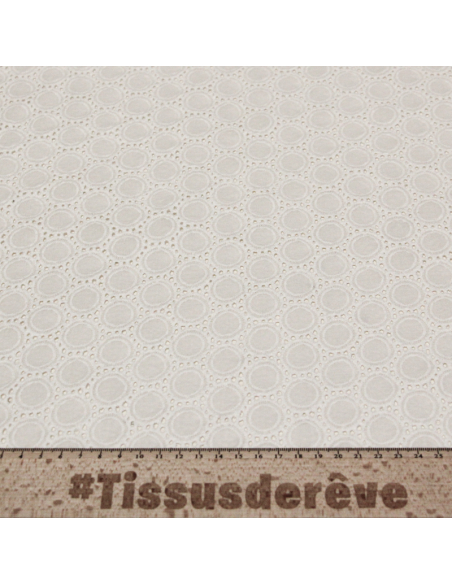 Broderie anglaise 100% coton - Cercle ajouré