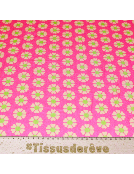 Crêpe satin - Fleurs vertes fond fuchsia
