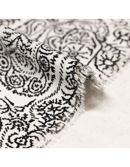 Javanaise imprimée - Paisley noir fond blanc