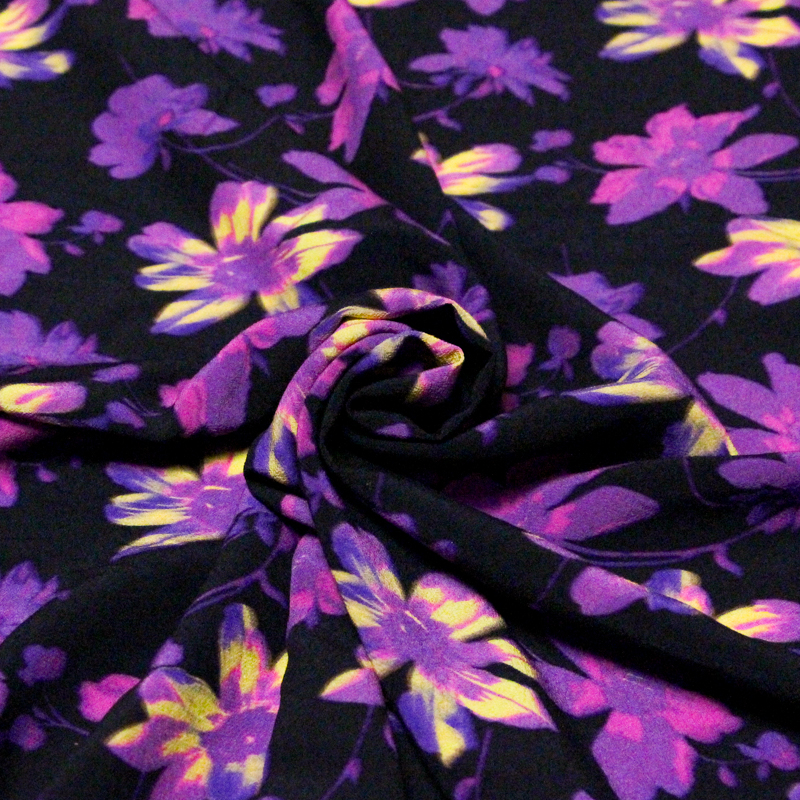 Crêpe 100% viscose - Fleurs violettes...