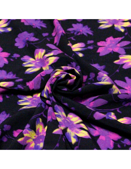 Crêpe 100% viscose - Fleurs violettes et jaunes fond noir