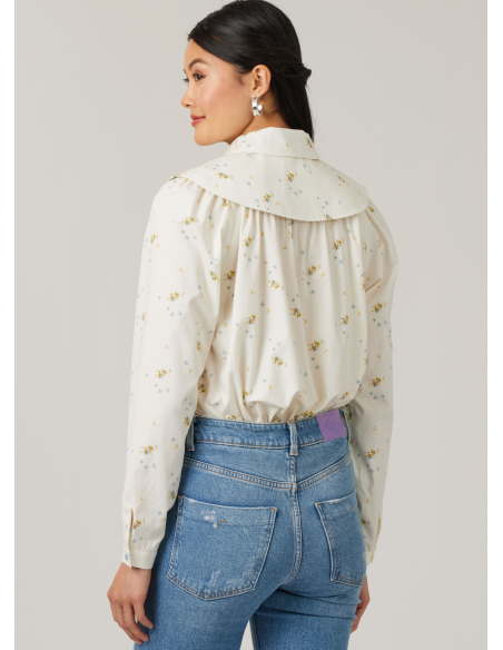 Patron McCall's 8620.A (34-42) - Blouses boutonnées élégantes