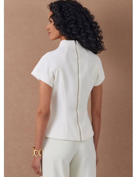 Patron Vogue 2134/U5 (44-52) - Top élégant à encolure entonnoir