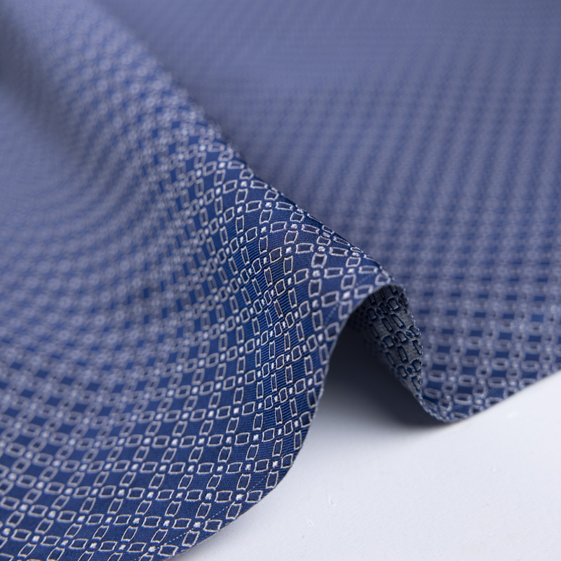 Jacquard 100% soie - Chaîne...