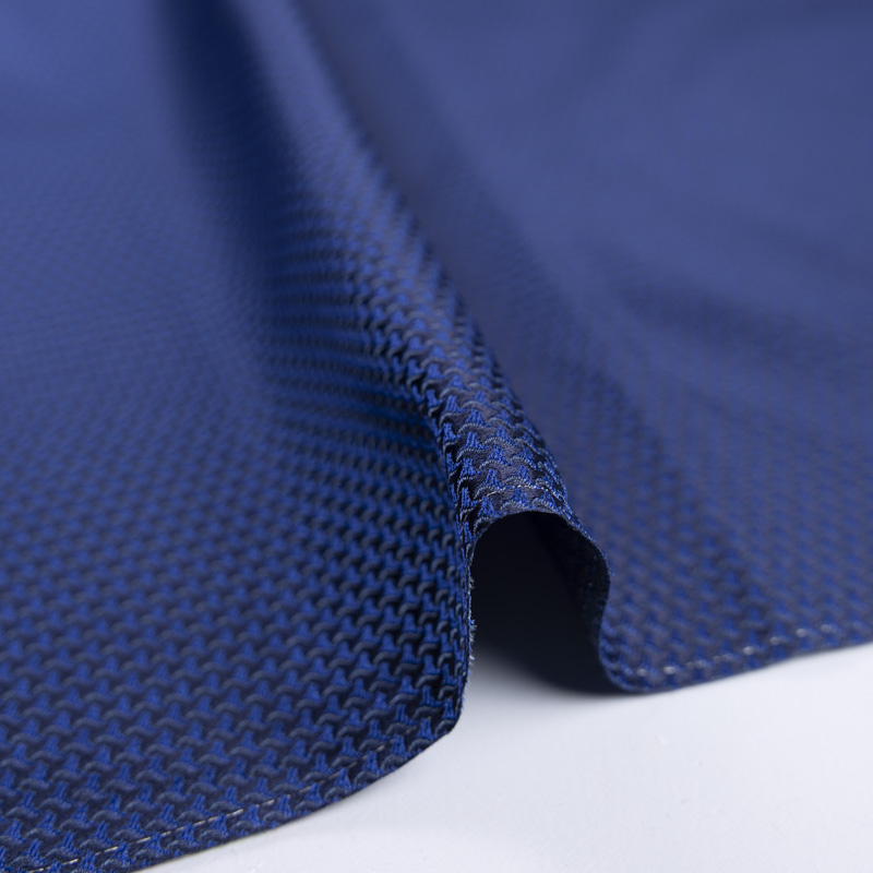 Jacquard 100% soie - Crochet bleu...