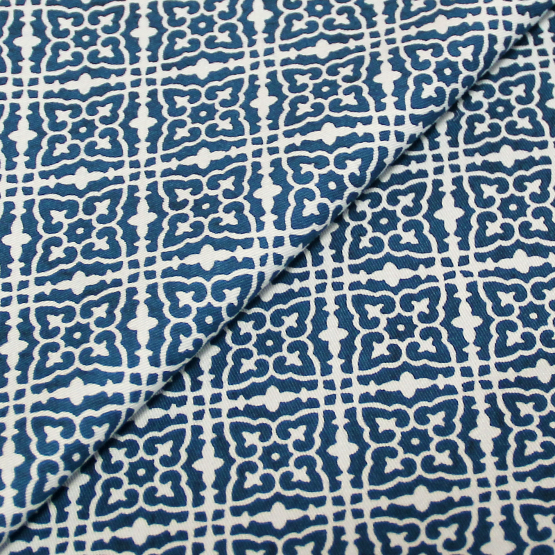 Gabardine de coton et élasthanne imprimée - Motif Mauresque bleu