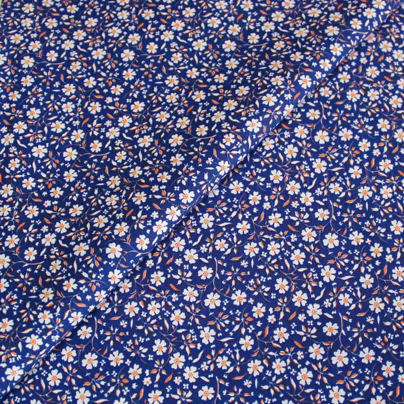 Popeline de coton imprimée - Cachemire bleu & rose fond blanc