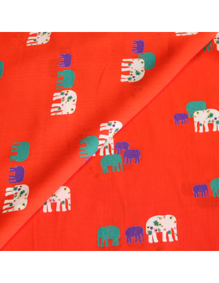 Javanaise - Éléphant multicolore fond rouge