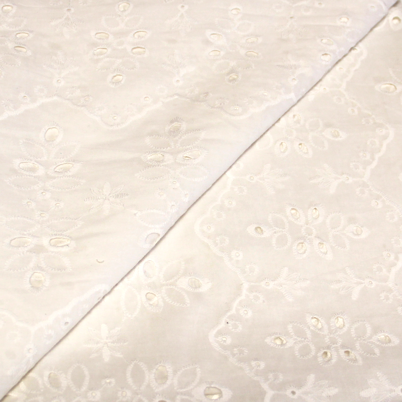 Broderie Anglaise 100% coton - 