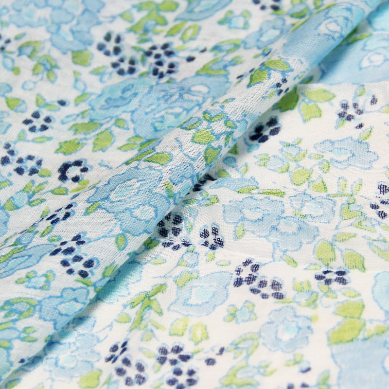 Étole imprimée 100% coton - Fleur bleu ciel & marine fond blanc