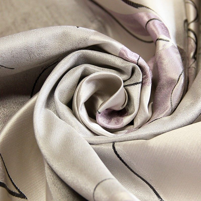 Tissu brocard - Dessin fleur noir & lila fond gris