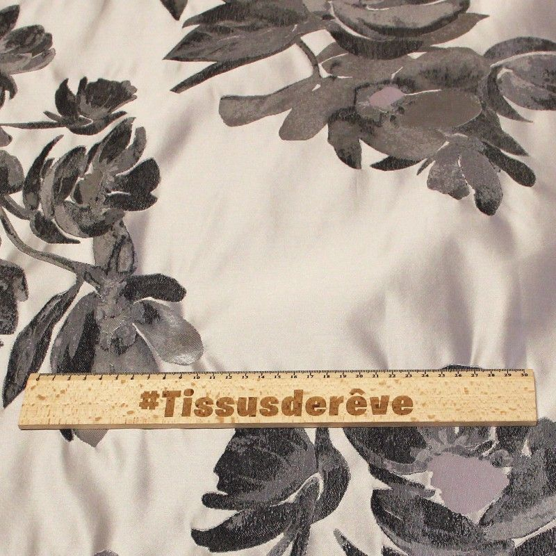 Tissu broché - Motif fleur gris fond lila 