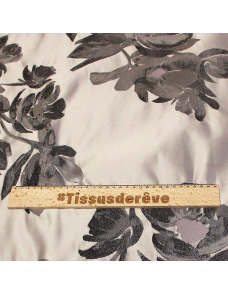 Tissu broché - Motif fleur gris fond lila 