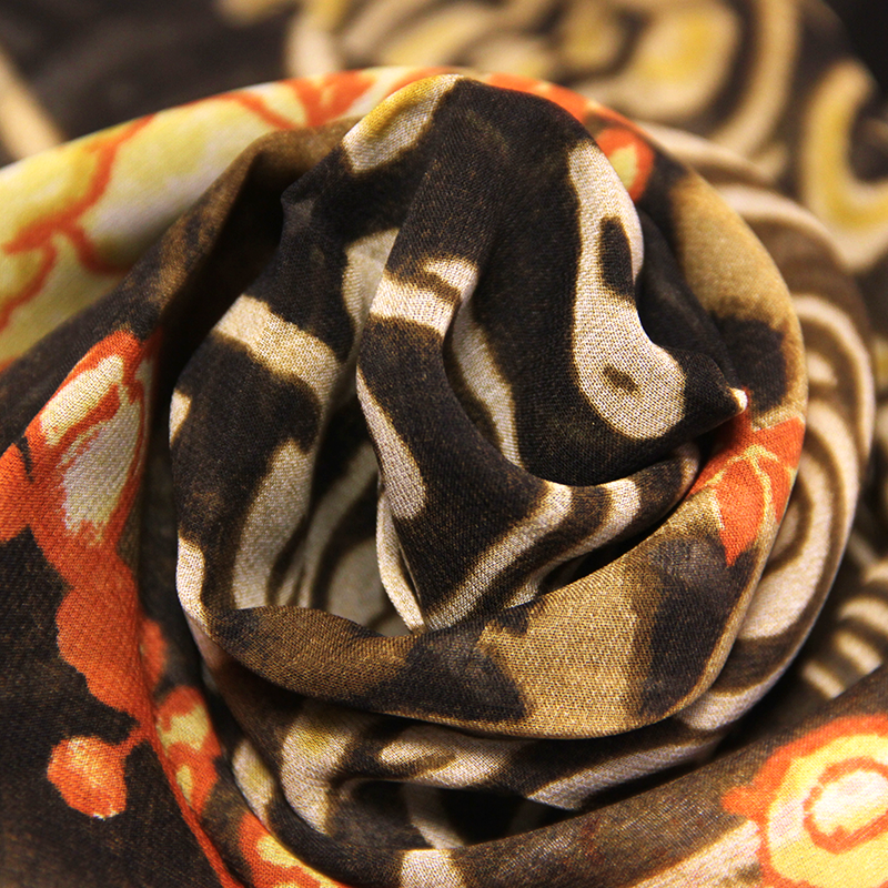 Foulard 100% soie - Motif tribal & fleur