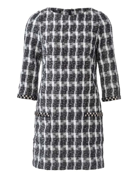 Patron Burda 6149 - Robe encolure dégagée arrondie manches