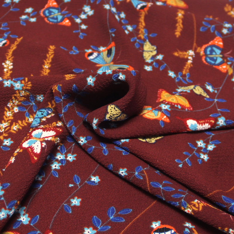 Crêpe bubble - Papillon fond bordeaux