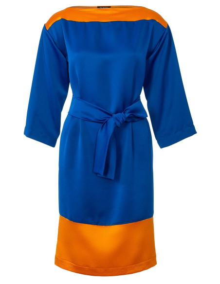 Patron Burda 5925 - Robes de coupe droite avec une encolure bateau