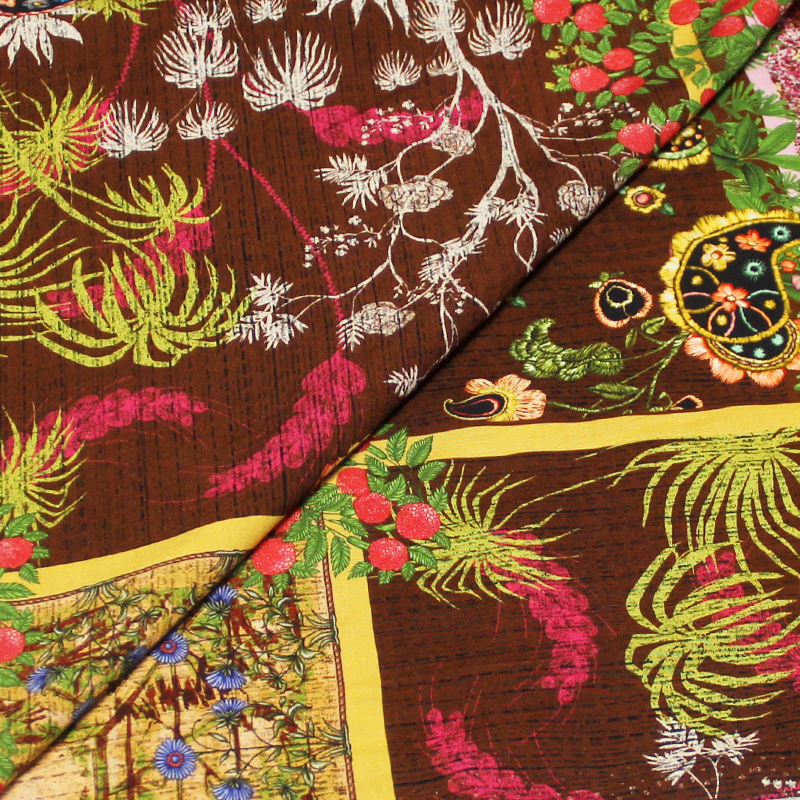 Toile 100% viscose - Cachemire fleuri & carré jaune fond marron