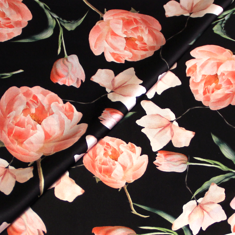 Satin 100% soie - Fleuri rose fond noir