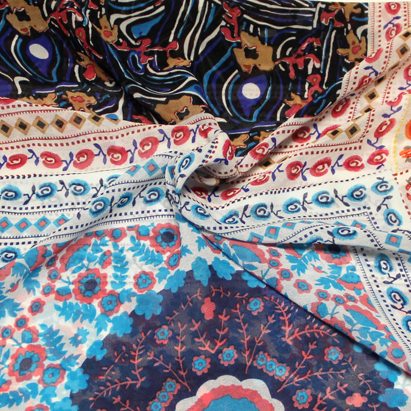 Patchwork georgette - Carré fleuri