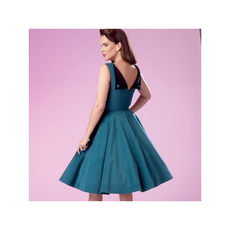 Patron Simplicity 9286.A5 - Robe Femme avec haut ajusté et décolleté plié dans le dos