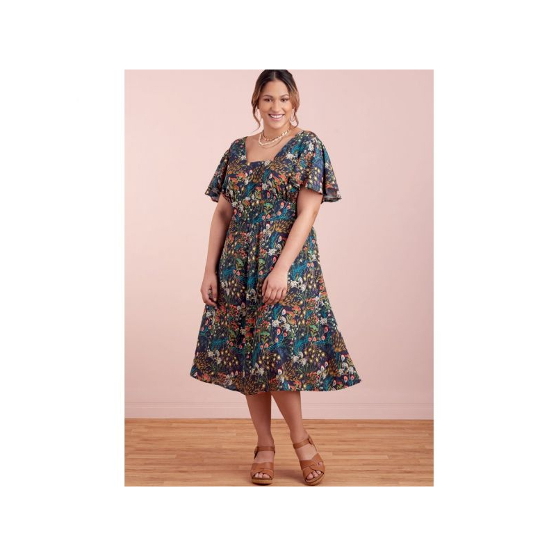 Patron Simplicity 9325.AA - Robe avec haut ajusté et empiècement