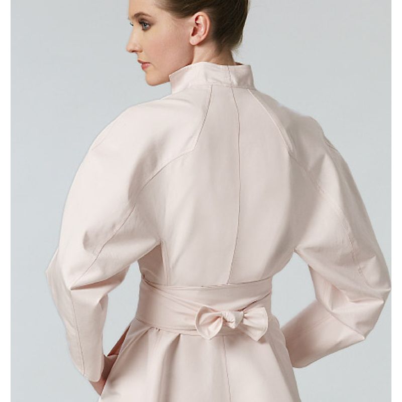 Patron Vogue 1239 EE - Robe ajustée doublée avec ceinture