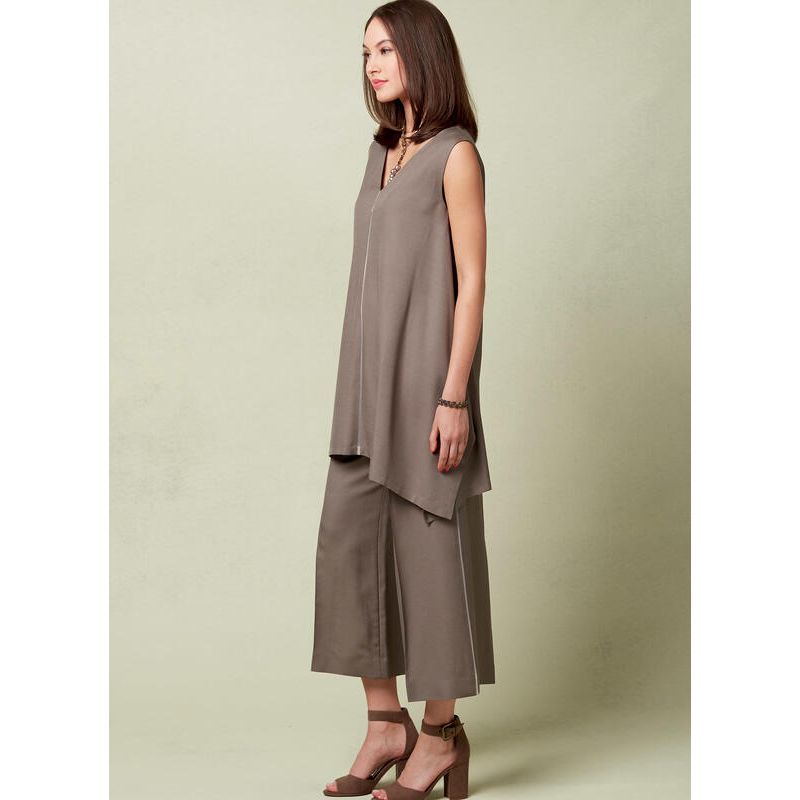 Patron Vogue 1550 E5 - Tuniques à incrustations contrastantes, pantalon ample