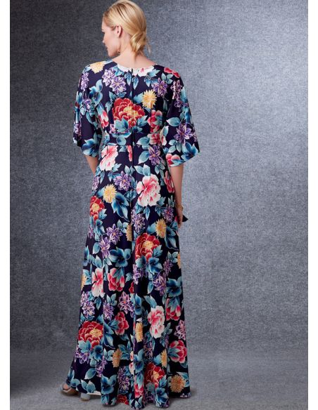 Patron Vogue 1735 ZZ - Robe longue, décollecté plongeant