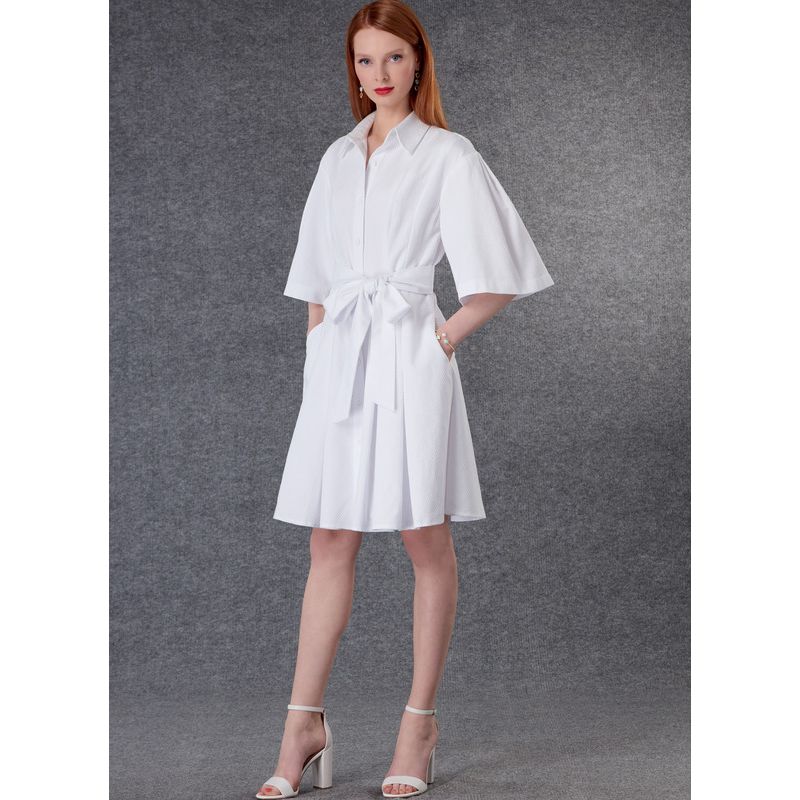 Patron Vogue 1783 B5 - Robe à devant boutonné et ceinture