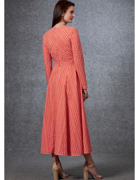 Patron Vogue 1672 E5 - Robes ajustées avec poches