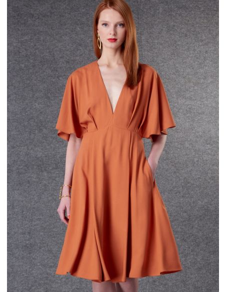 Patron Vogue 1801 ZZ - Robe évasée à col V avec couture sous-buste