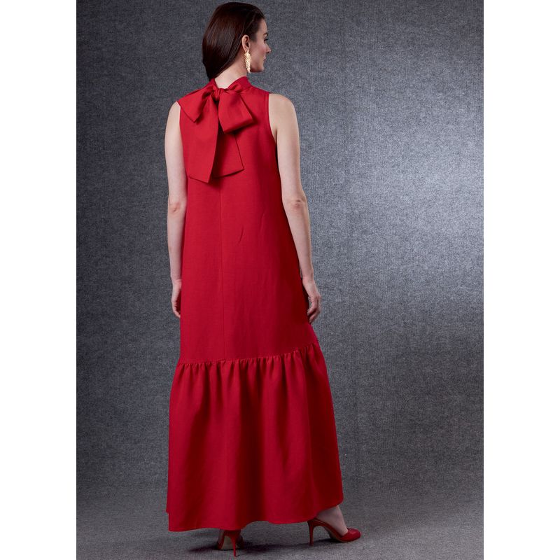 Patron Vogue 1802 A - Robe évasée avec col montant et lien noué à l'arrière